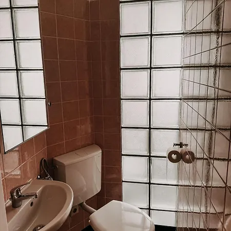 Wohnen Im Laendereck! Essen-muelheim-oberhausen! Bs2l شقة إسن