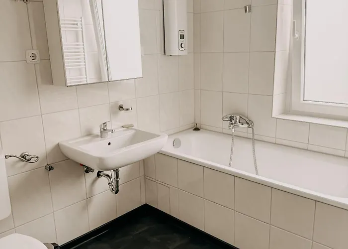 Wohnen Im Laendereck! Essen-muelheim-oberhausen! Bs2l * Essen